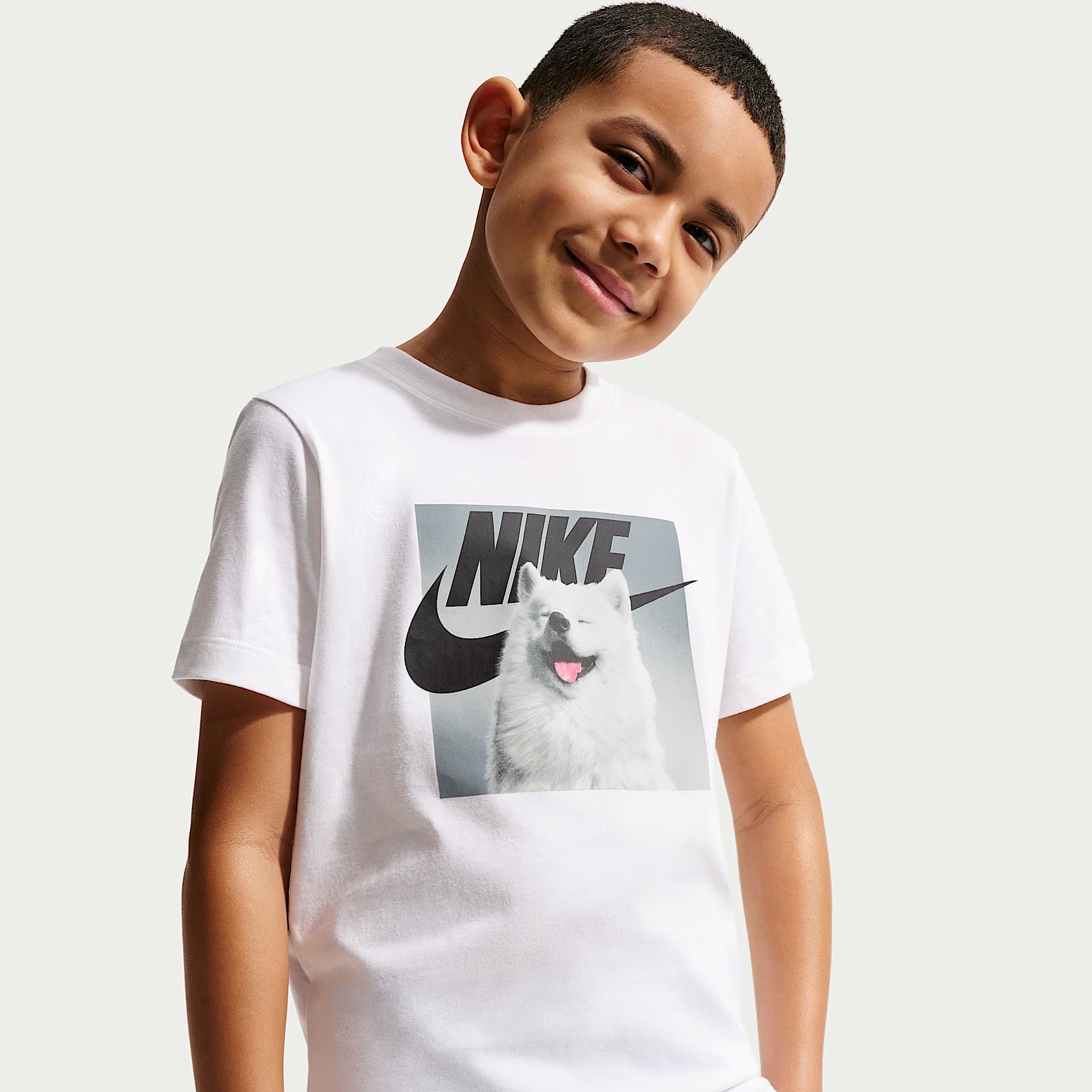 NIKE公式】ナイキ スポーツウェア ジュニア Tシャツ.オンラインストア